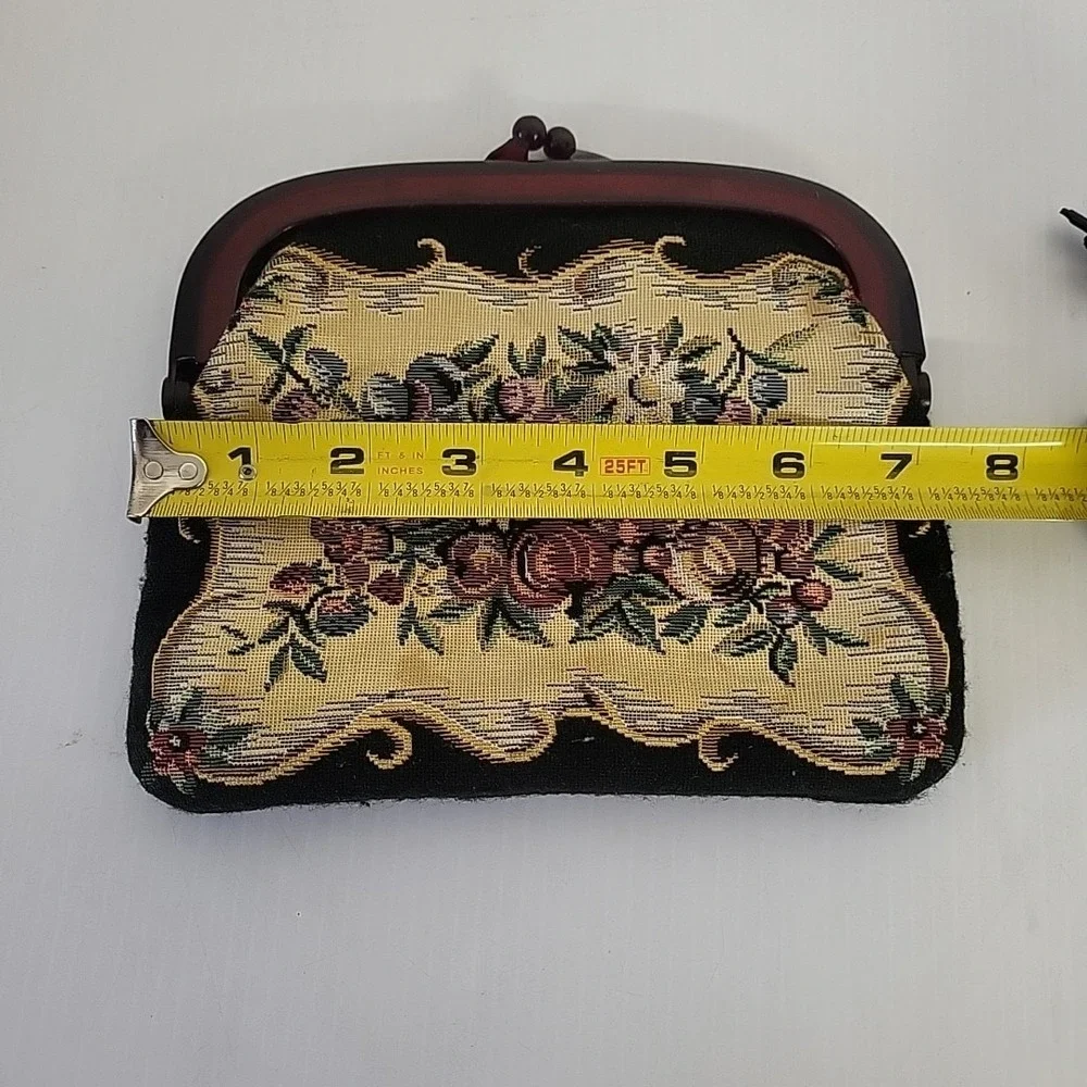 Vintage Tapestry Clutch Coin Bag / Purse W/ Bakelite Plastic Snap Closure Floral